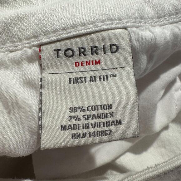 Torrid Jeans Jegging Crop Distressed Y2K Grunge Casual Vintage Stretch White 16 - Picture 4 of 7